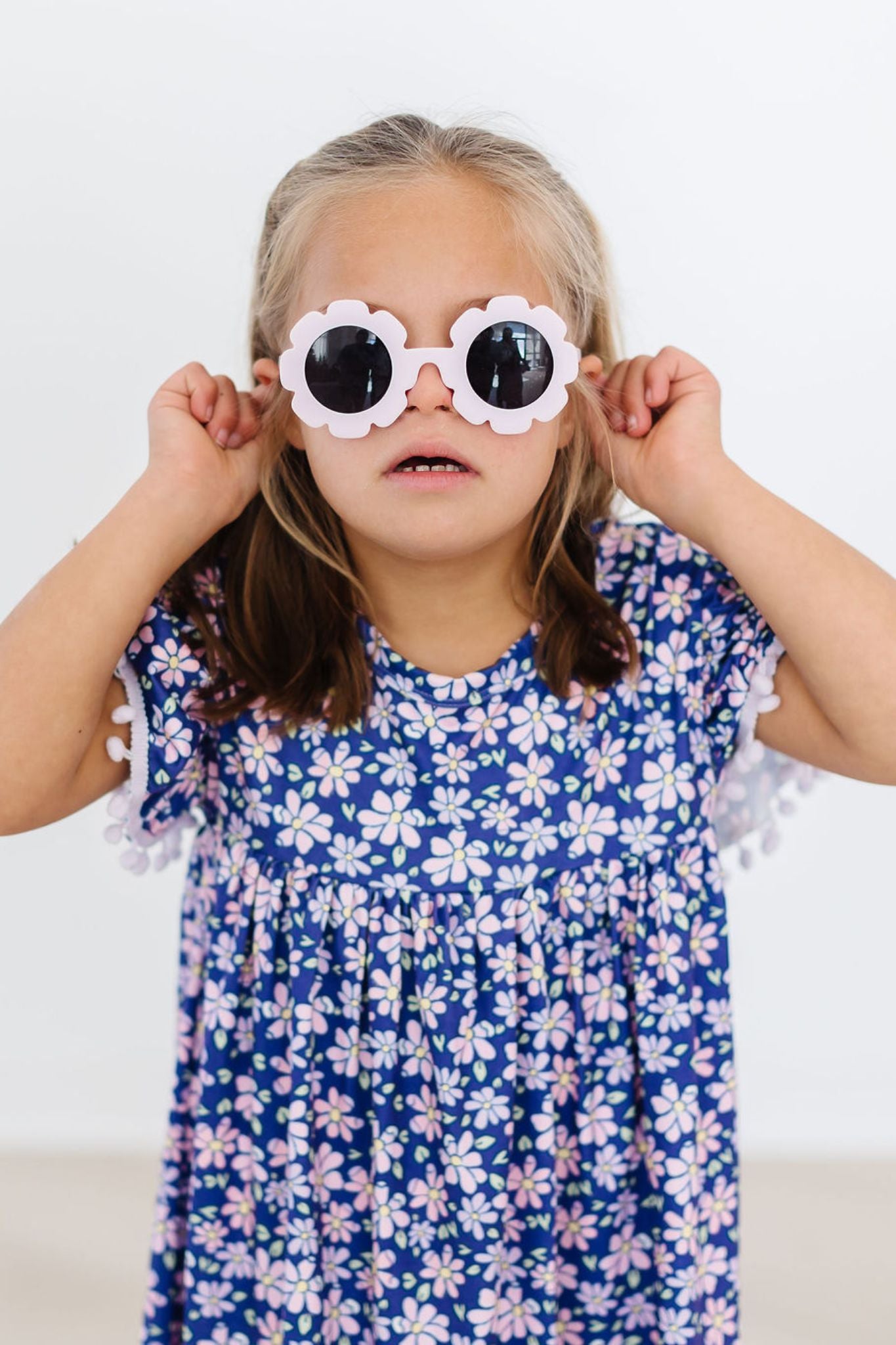 Groovy Sunnies-Mila & Rose ®