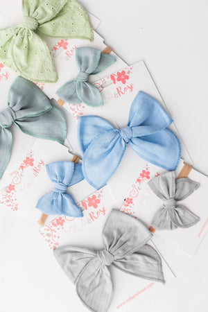 Classic Hair Bow - Bluebird-Mila & Rose ®