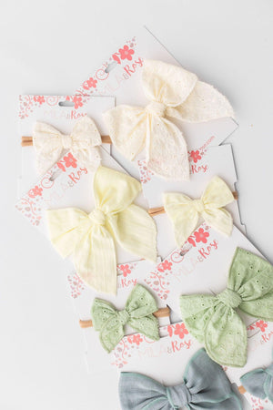 Classic Hair Bow - Cream Eyelet-Mila & Rose ®