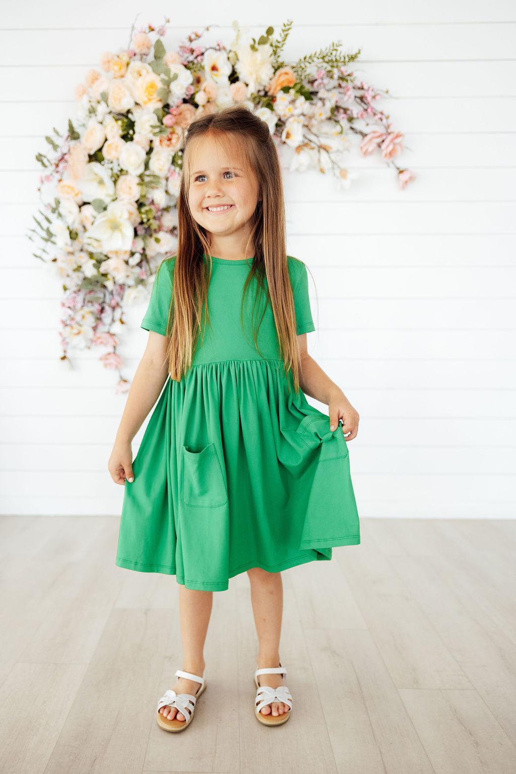 Girls' Kelly Green Pocket Twirl Dress Size: 6-12m By Mila & Rose