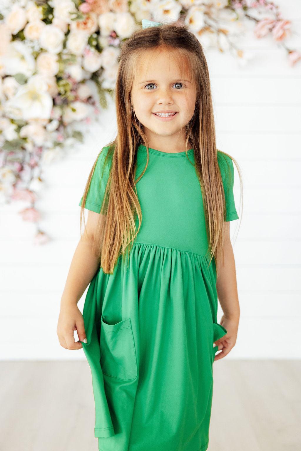 Girls' Kelly Green Pocket Twirl Dress Size: 6-12m By Mila & Rose