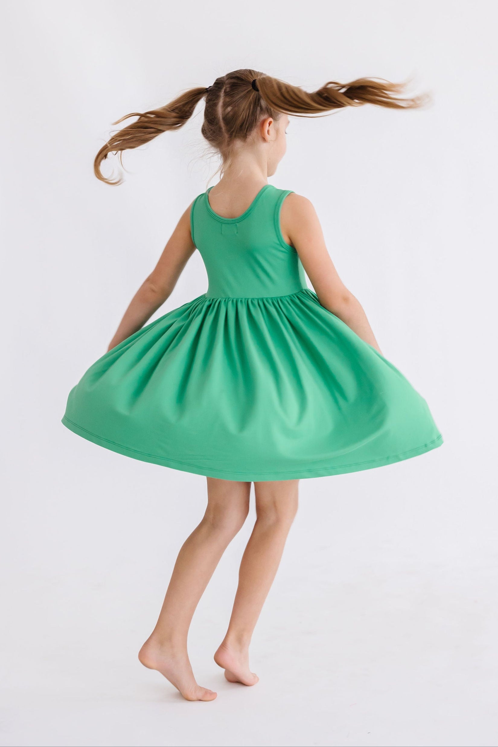 Girls' Kelly Green Tank Pocket Twirl Dress Size: 5/6 By Mila & Rose