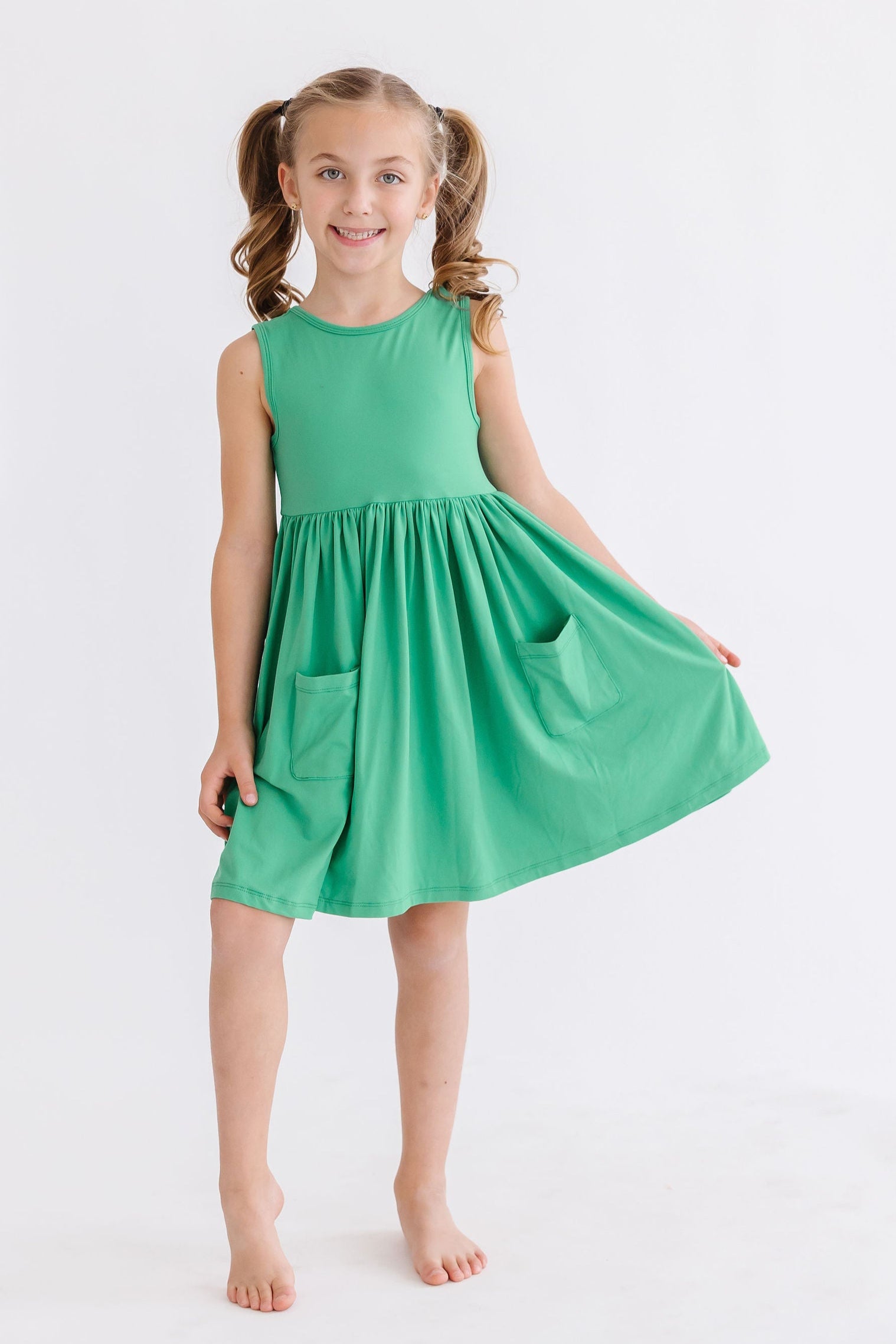 Girls' Kelly Green Tank Pocket Twirl Dress Size: 5/6 By Mila & Rose Girls' Kelly Green Tank Pocket Twirl Dress Size: 5/6 By Mila & Rose
