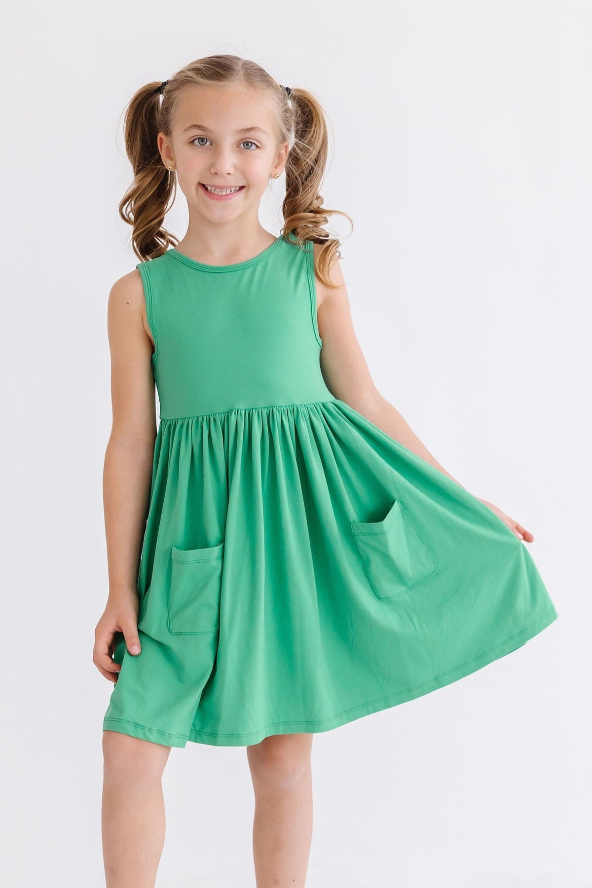 Girls' Kelly Green Tank Pocket Twirl Dress Size: 5/6 By Mila & Rose