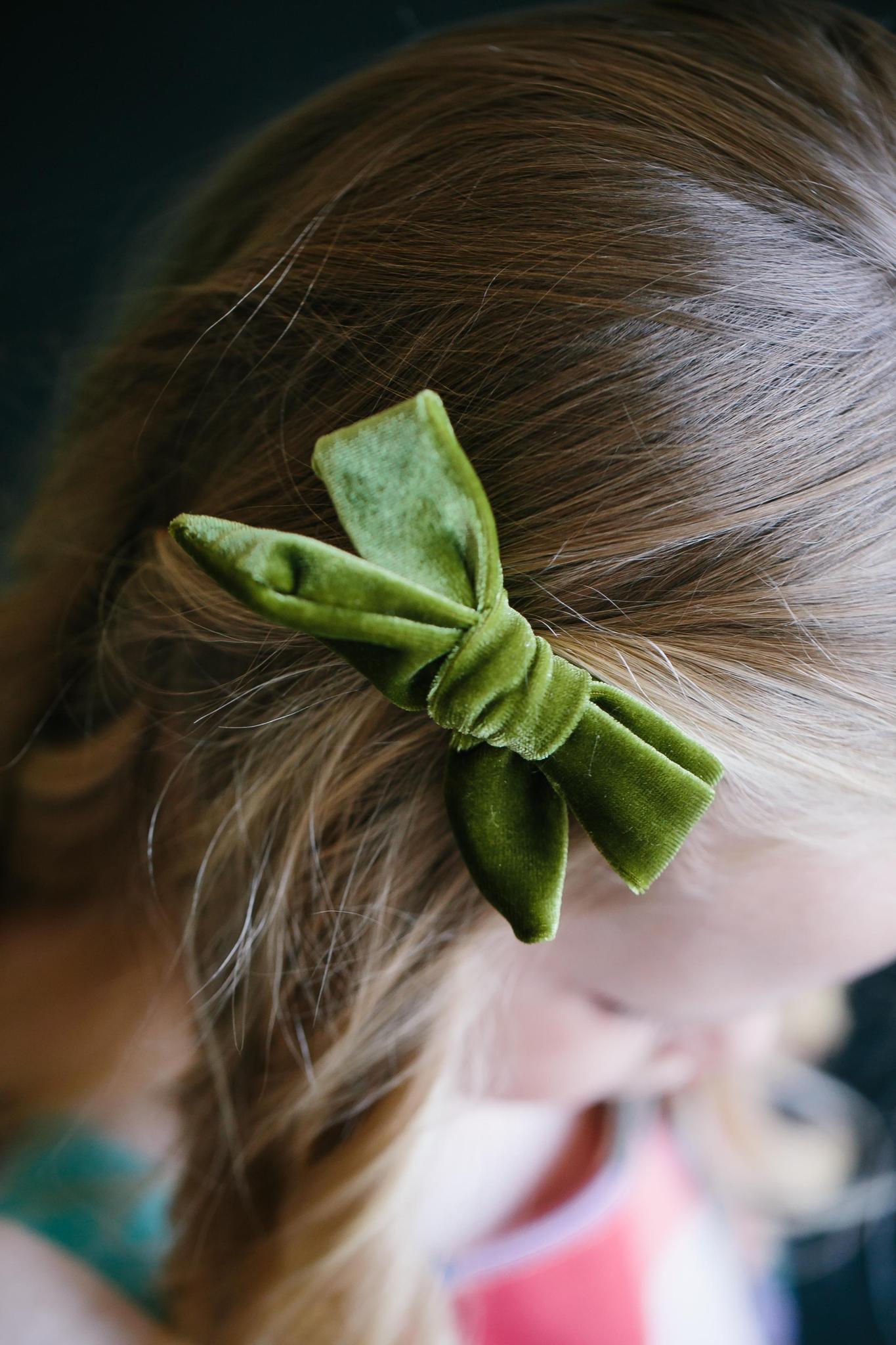 SALE Willow Velvet Bow-Mila & Rose ®