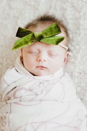 SALE Willow Velvet Bow-Mila & Rose ®