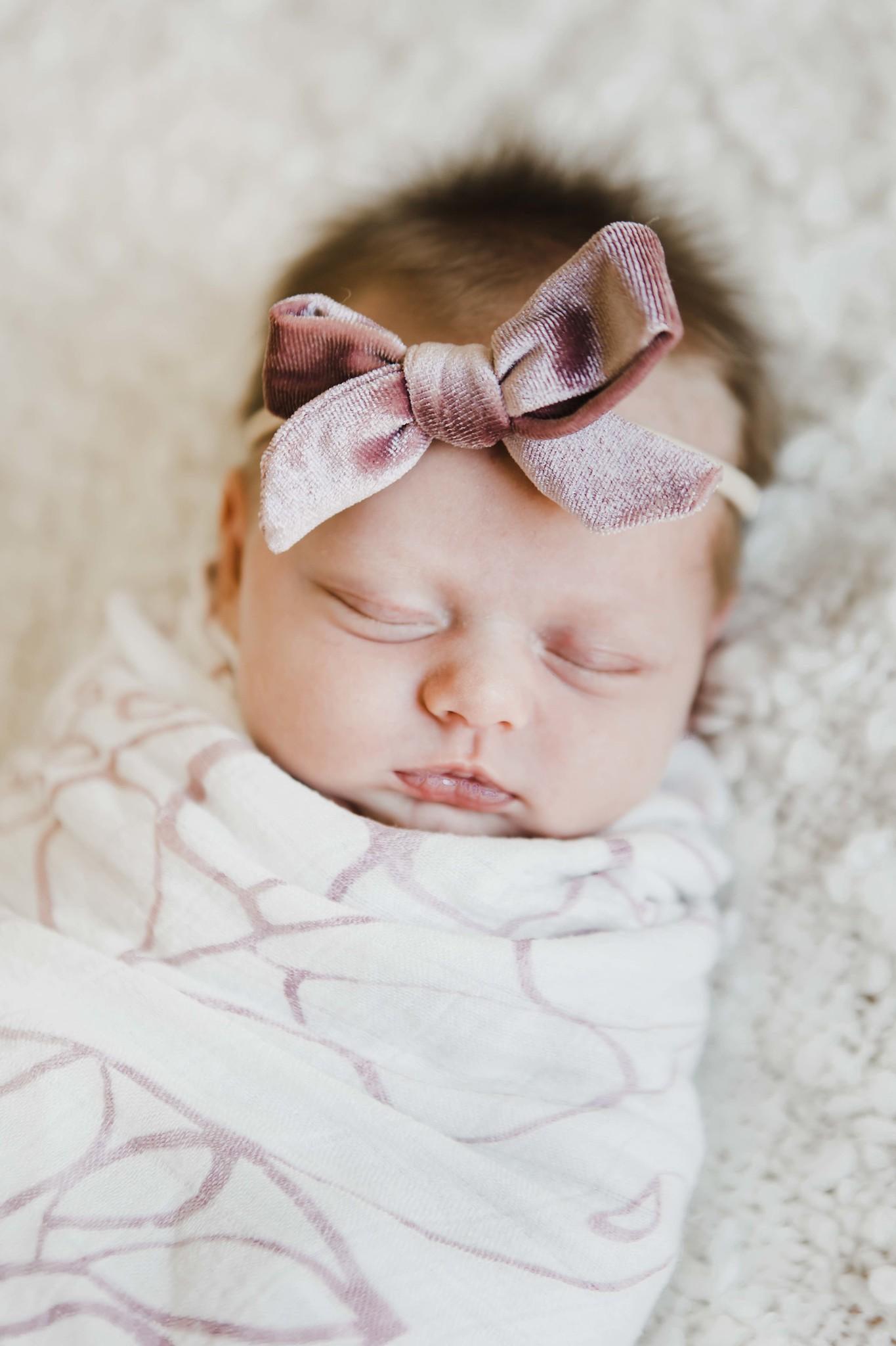 SALE Vintage Pink Velvet Bow-Mila & Rose ®